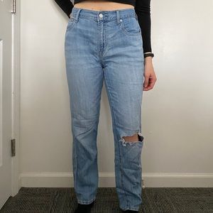 GAP mid-rise light wash single rip girlfriend jean